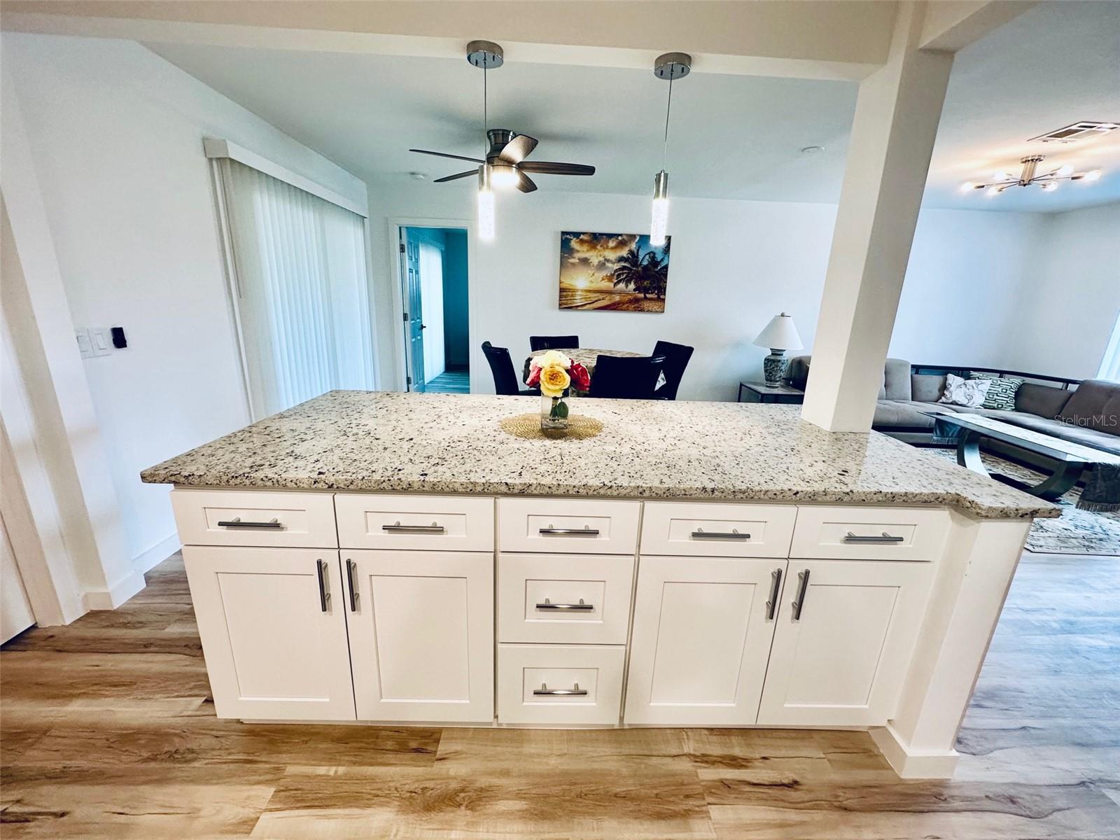 SOUTH VENICE - Residential