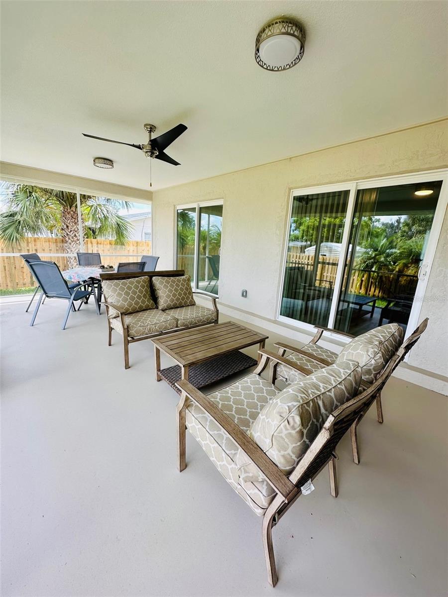 SOUTH VENICE - Residential