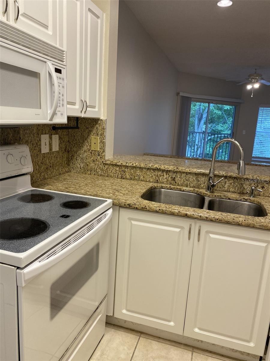 THE LANDINGS OF TAMPA A CONDOM - Residential Lease