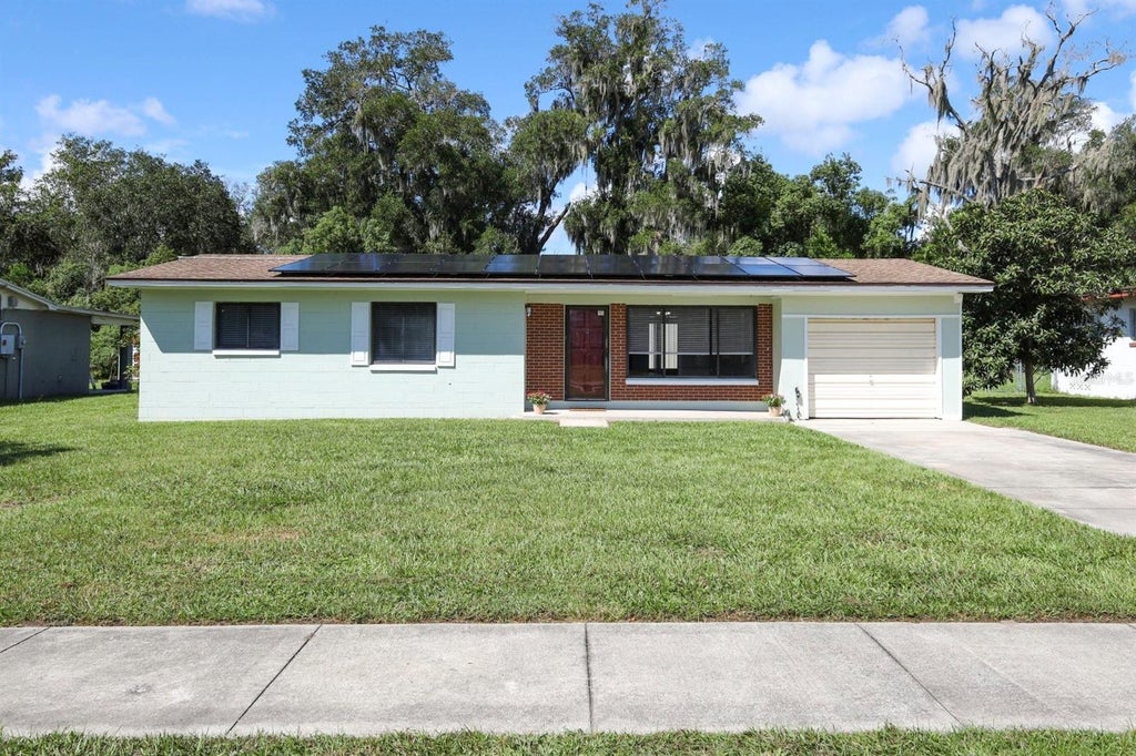 Photo of 506 S Elsasser Street, Deland, FL 32720 (MLS # O6443115)