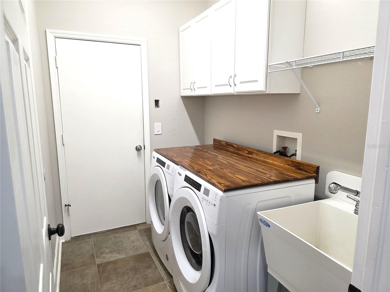 EAGLEWOOD ESTATES - Residential Lease