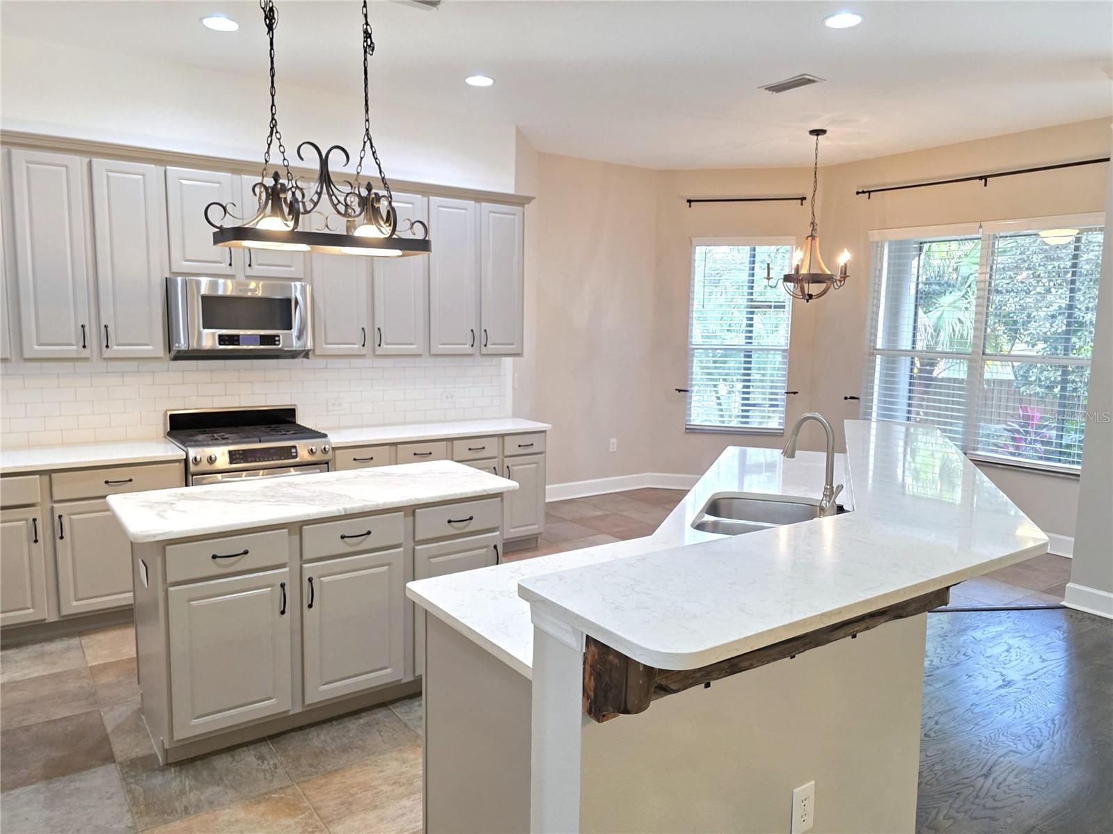 EAGLEWOOD ESTATES - Residential Lease