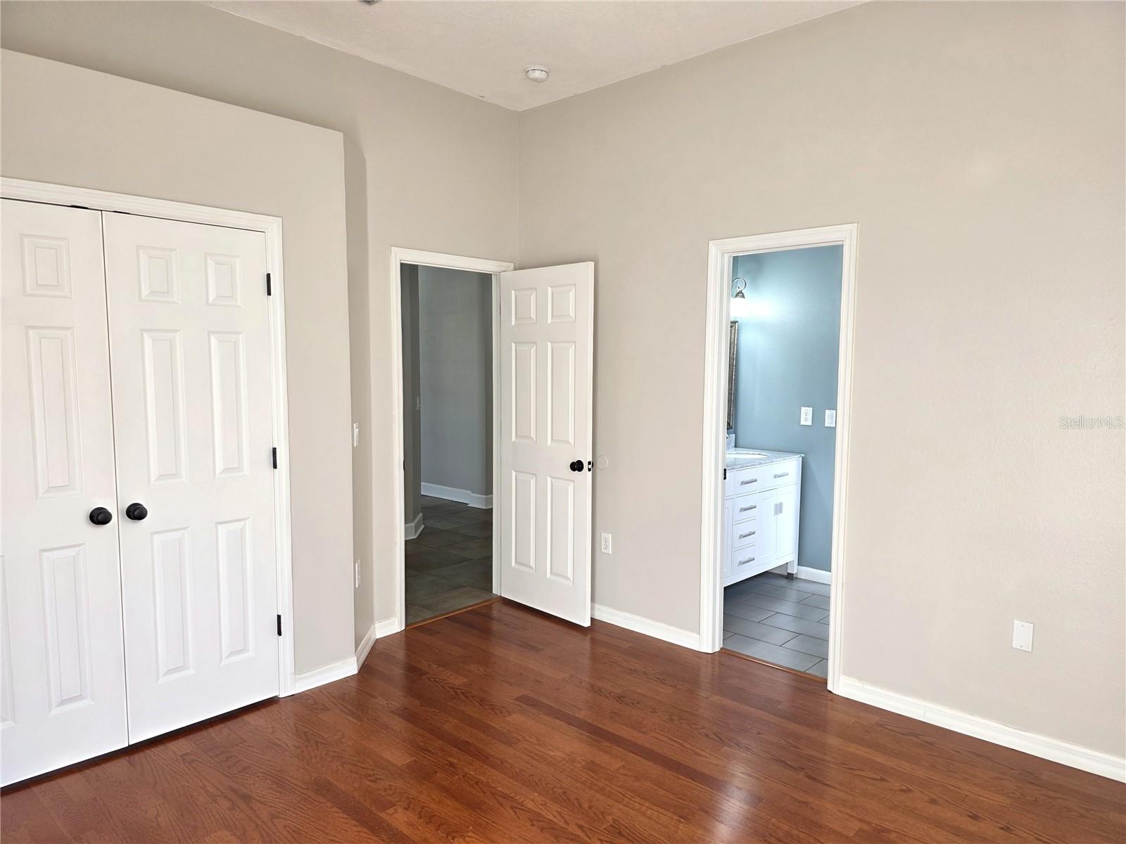 EAGLEWOOD ESTATES - Residential Lease