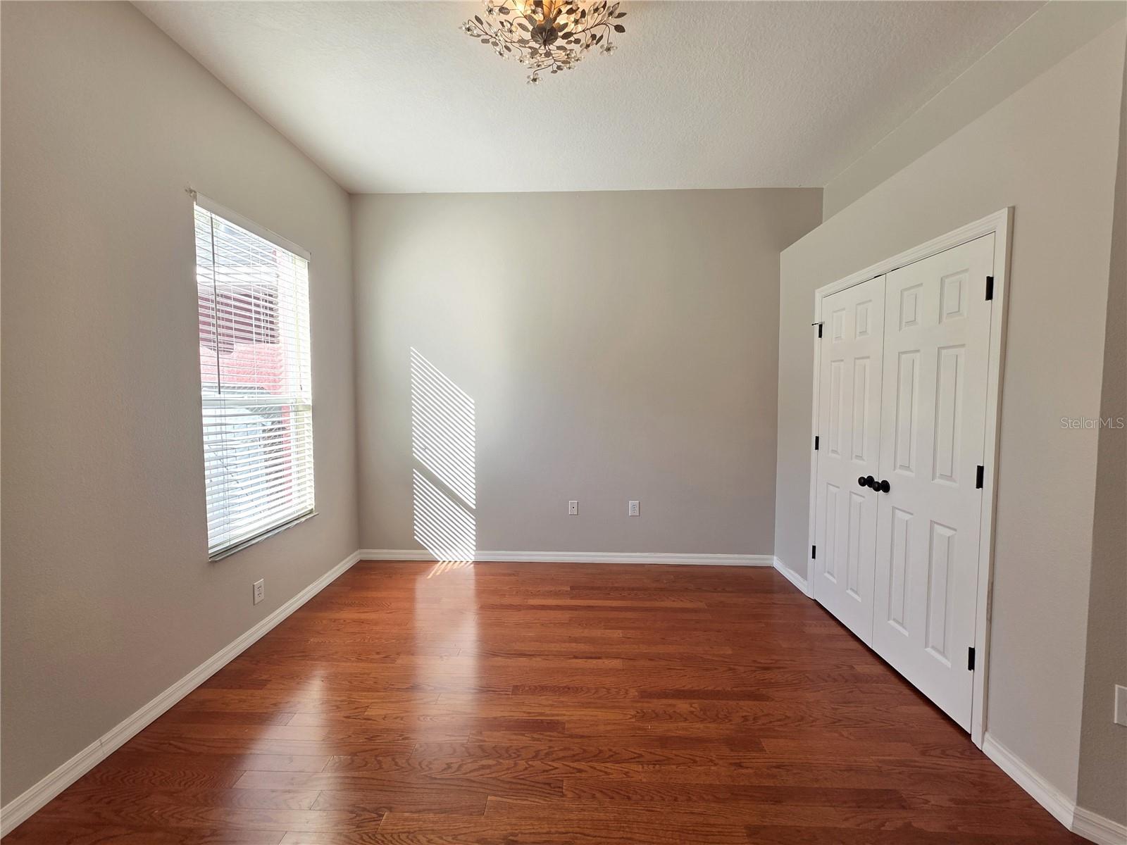 EAGLEWOOD ESTATES - Residential Lease