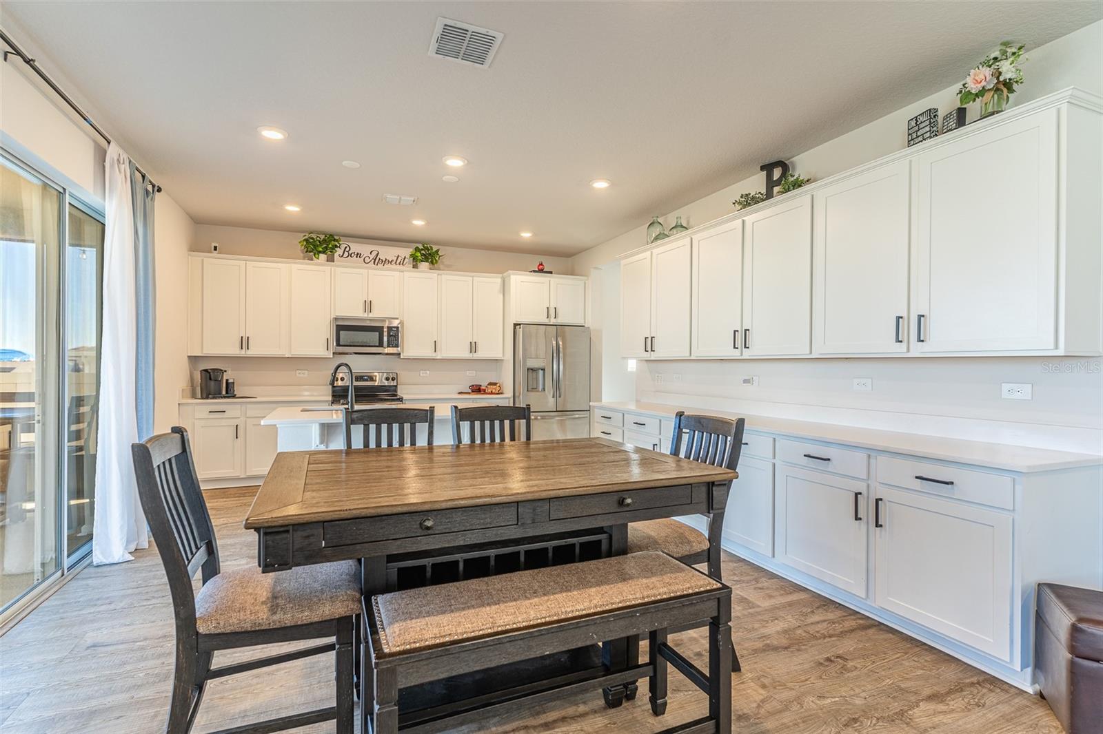 1123 SUGARWOOD STREET