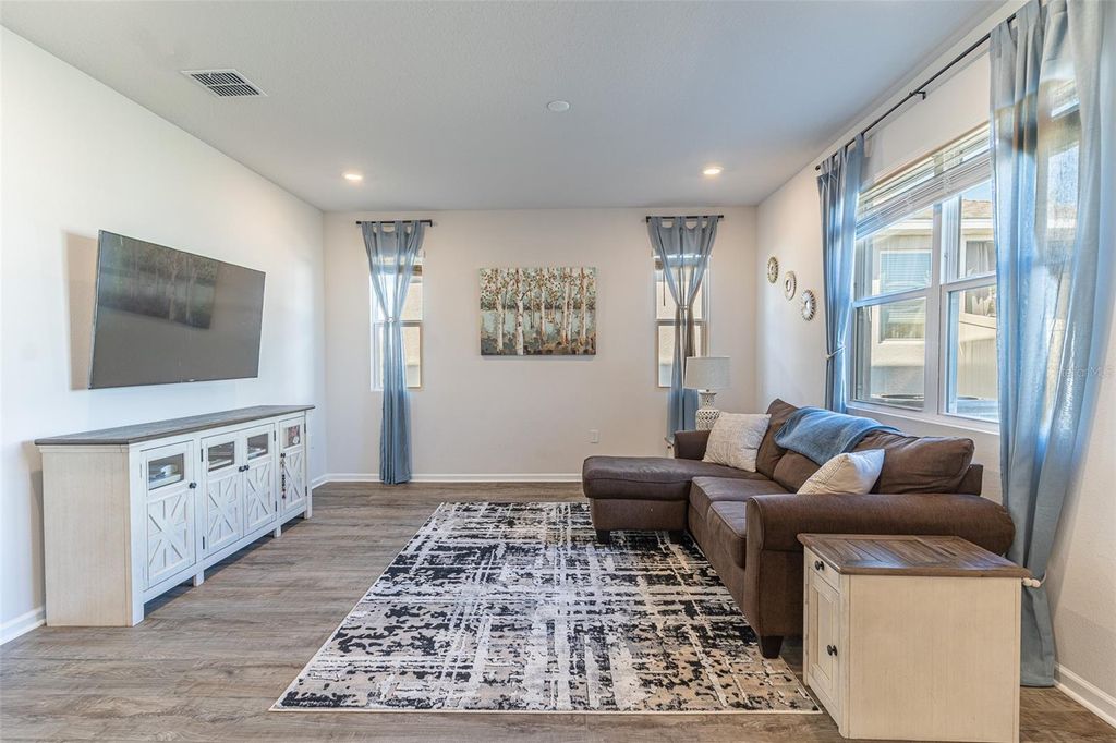 Photo of 1123 Sugarwood Street, Davenport, FL 33837 (MLS # L4959593)