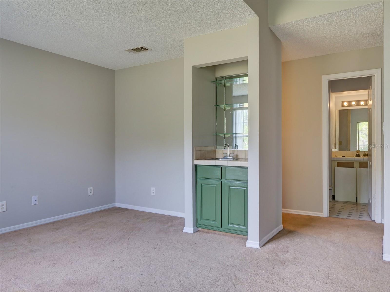 ASHLEY COURT CONDO - Residential