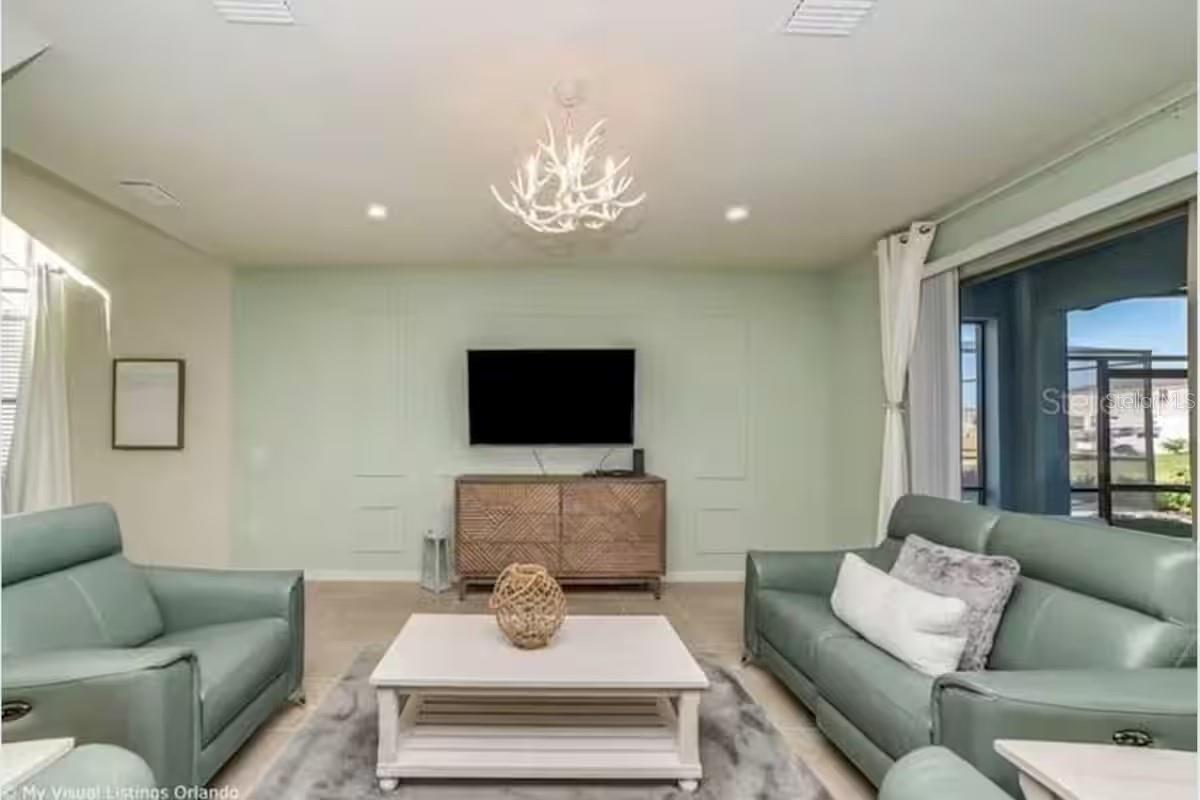 WINDSOR AT WESTSIDE PH 3 - Residential