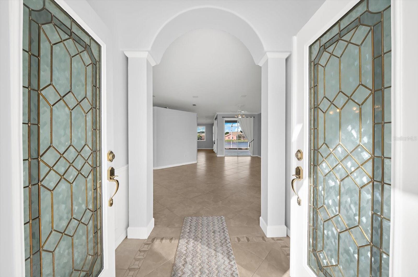 3715 72ND AVE. CIRCLE E, SARASOTA, FL, 34243 3 3715 72ND AVE. CIRCLE E
