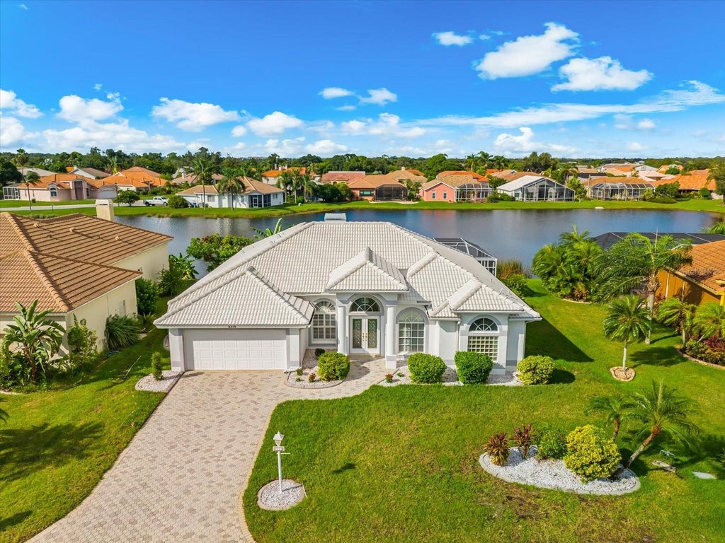 Photo of 3715 72nd Ave. Circle E, Sarasota, FL 34243 (MLS # A4710236)