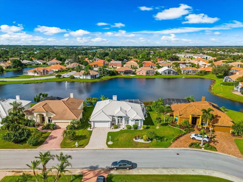 Photo of 3715 72nd Ave. Circle E, Sarasota, FL 34243 (MLS # A4710236)