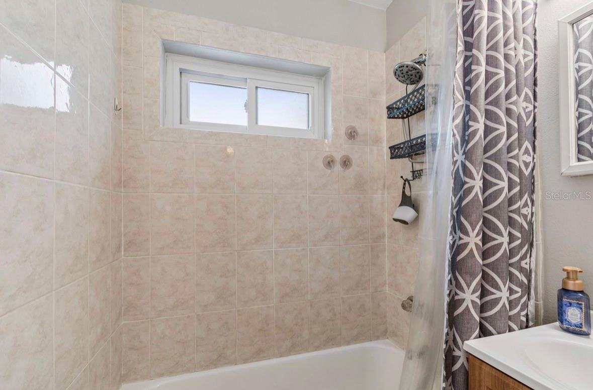 LEWIS ISLAND SEC 1 - Residential