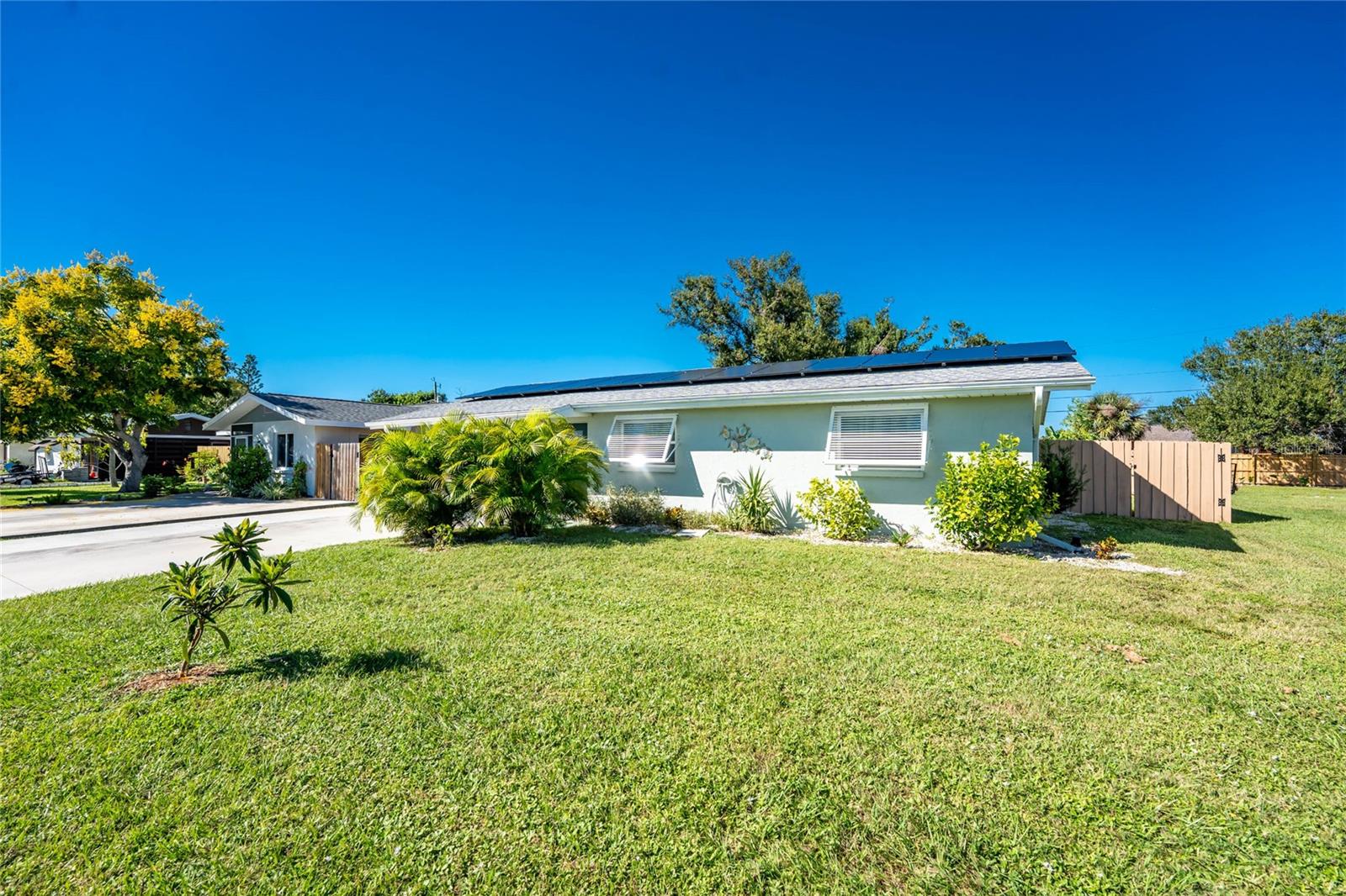 BAYVIEW GARDENS - Residential