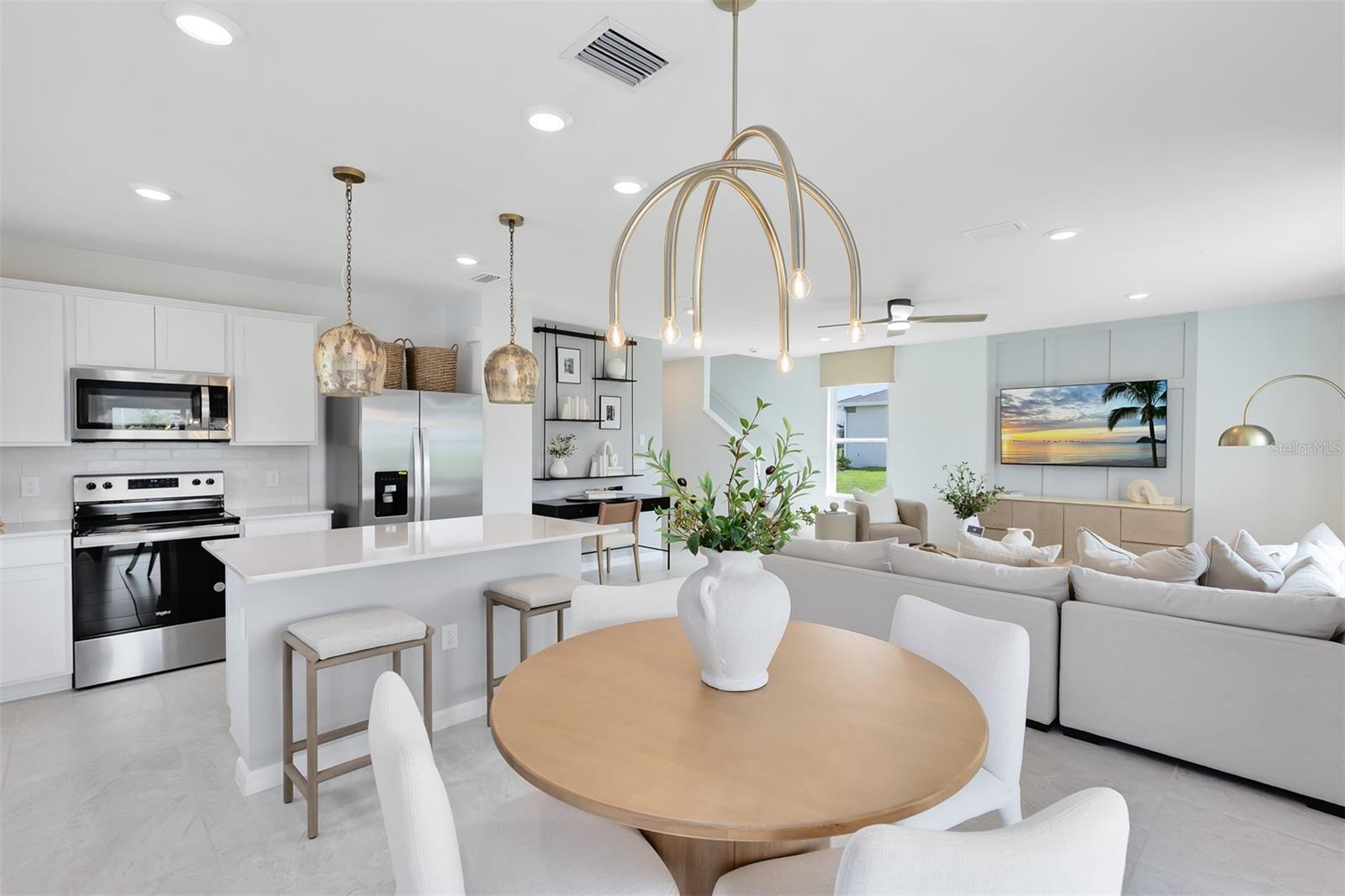 REAGAN LANDING - Residential