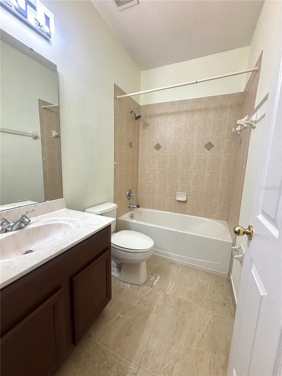 OCOEE COMMONS PUD F G1 H1 H2 - Residential Lease