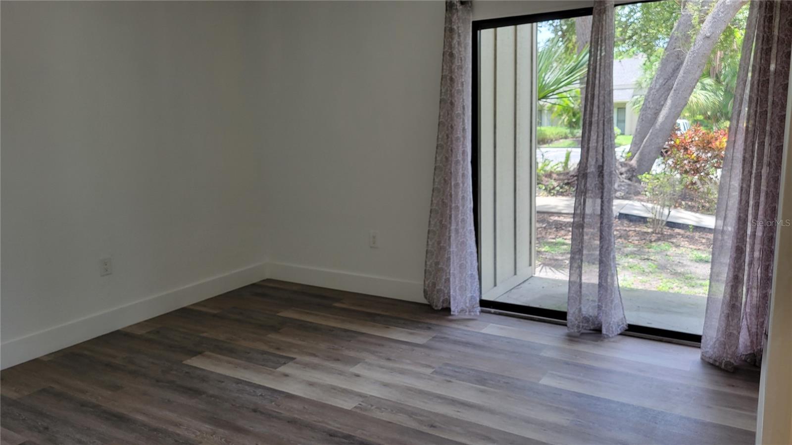 CORDOVA GARDENS II - Residential Lease