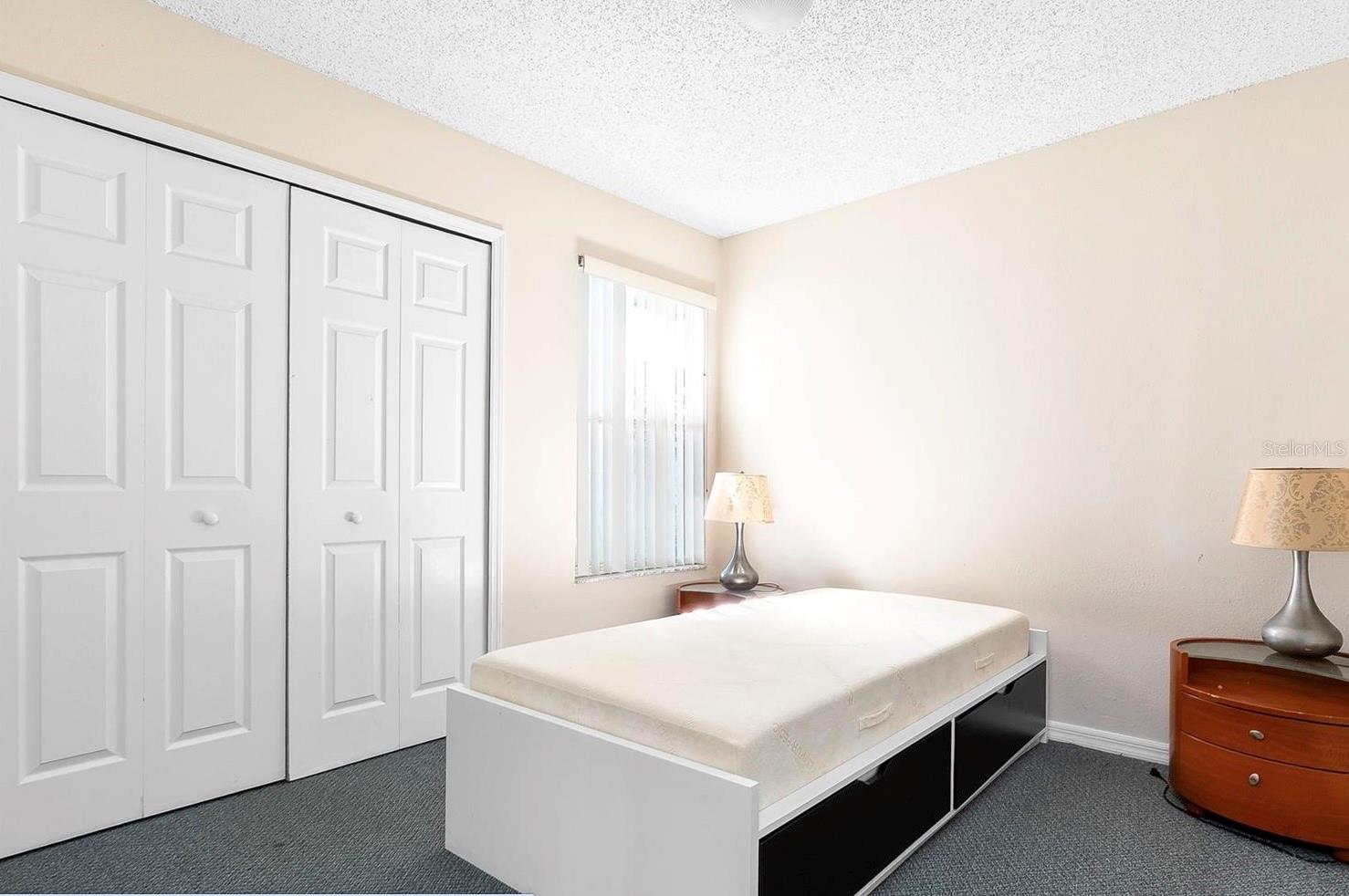 VILLAS AT SOMERSET THE - Residential