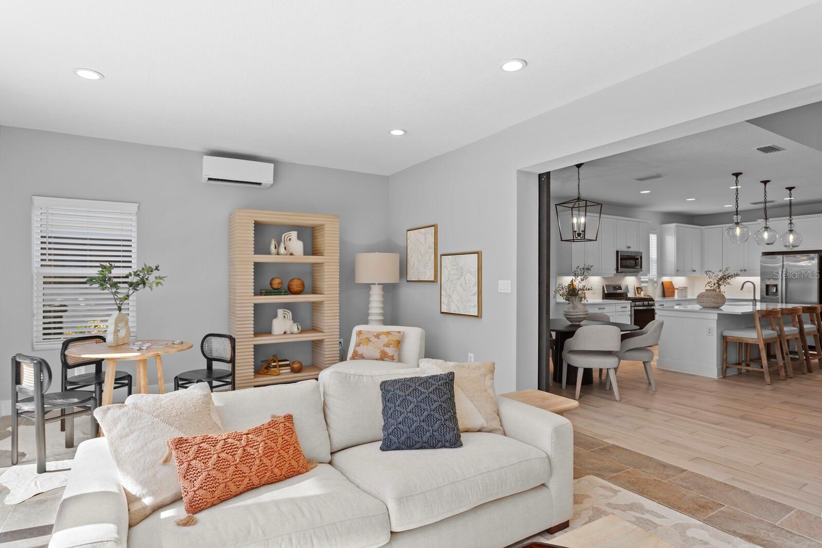 LAKEHOUSE COVE/WATERSIDE PH 2 - Residential