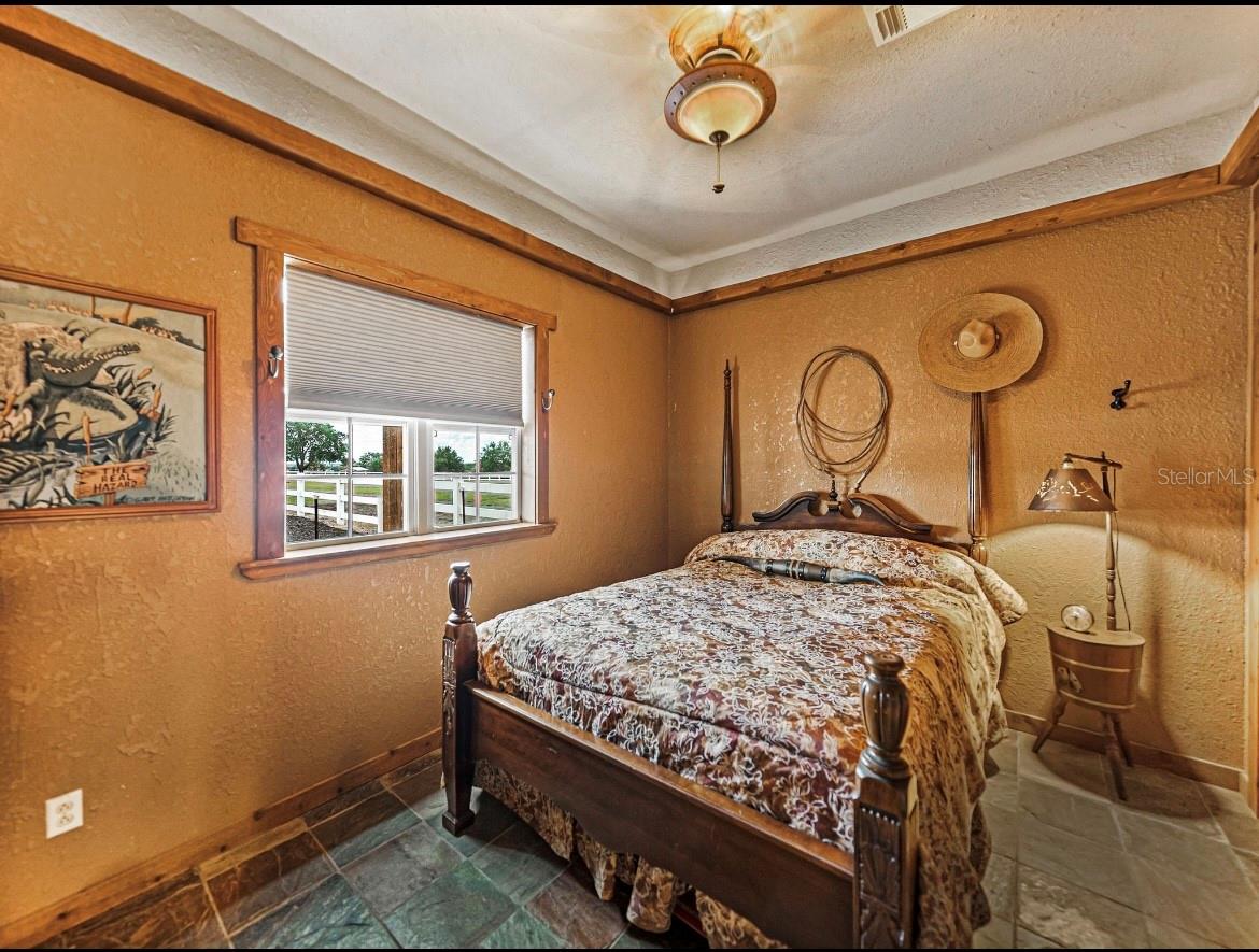 HOWEY W J LAND STARR LAKE - Residential