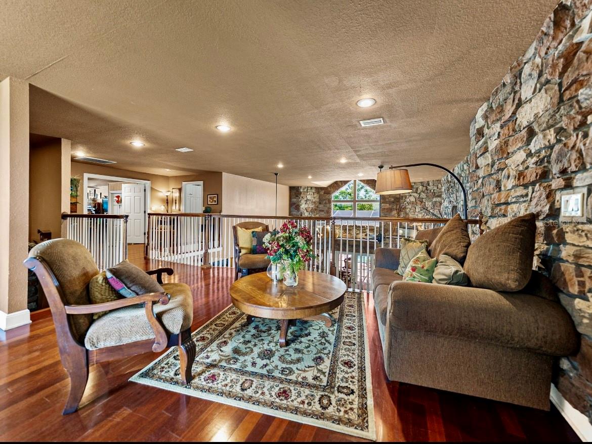 HOWEY W J LAND STARR LAKE - Residential