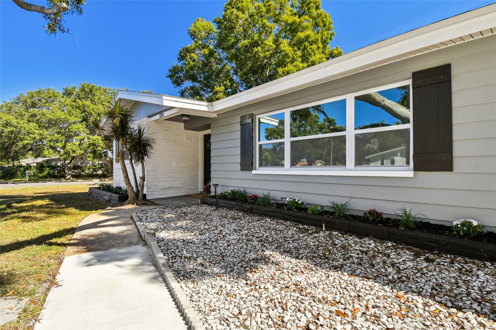 1339 SUMMERLIN DRIVE