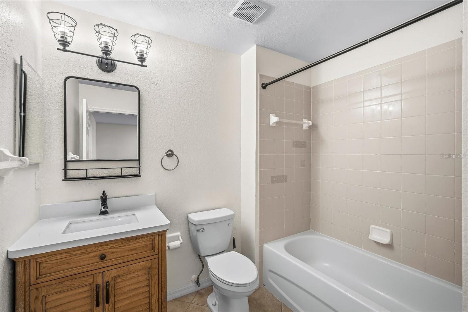 LAKES AT HERON COVE CONDO PH 7 - Residential