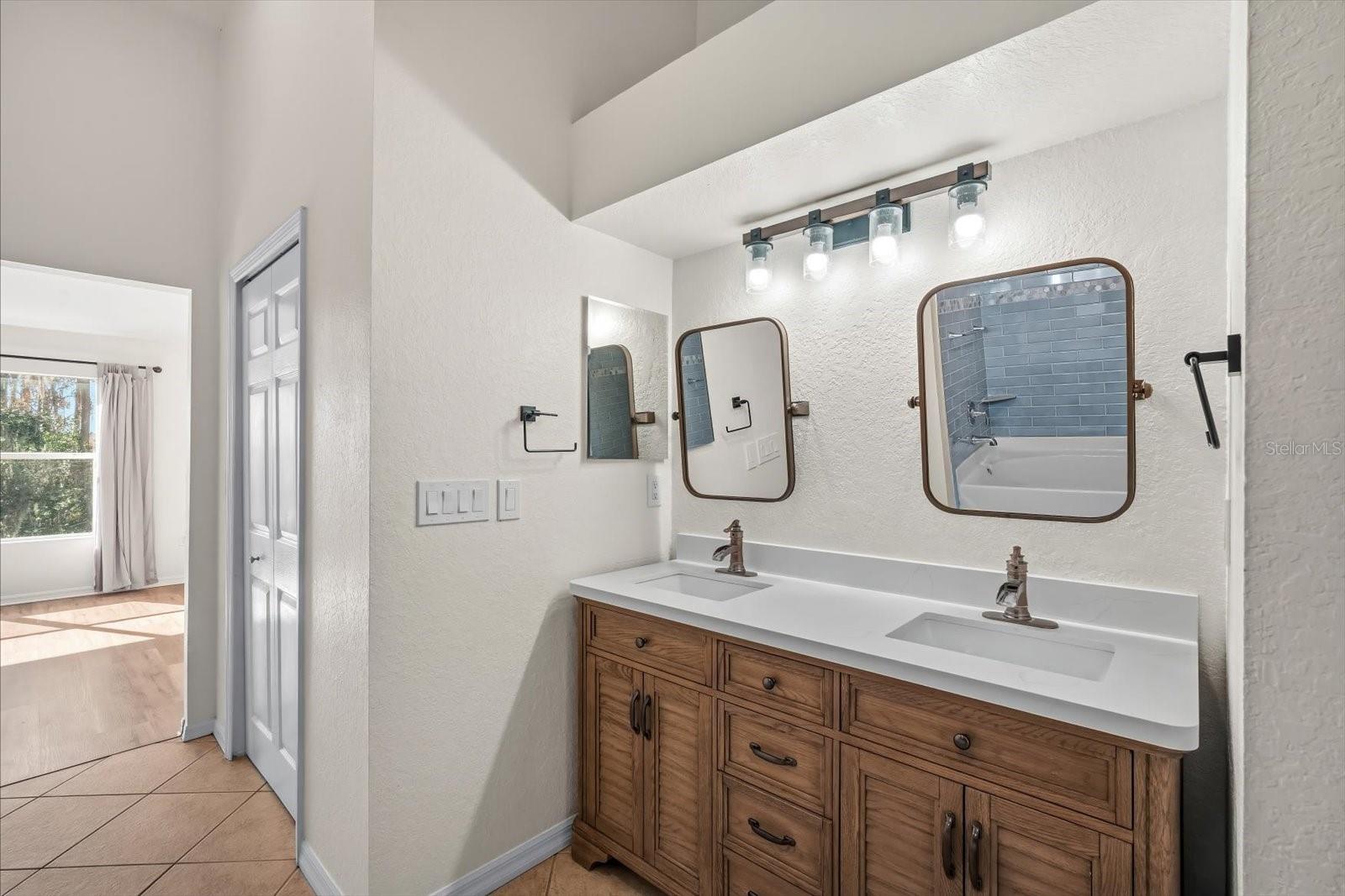 LAKES AT HERON COVE CONDO PH 7 - Residential