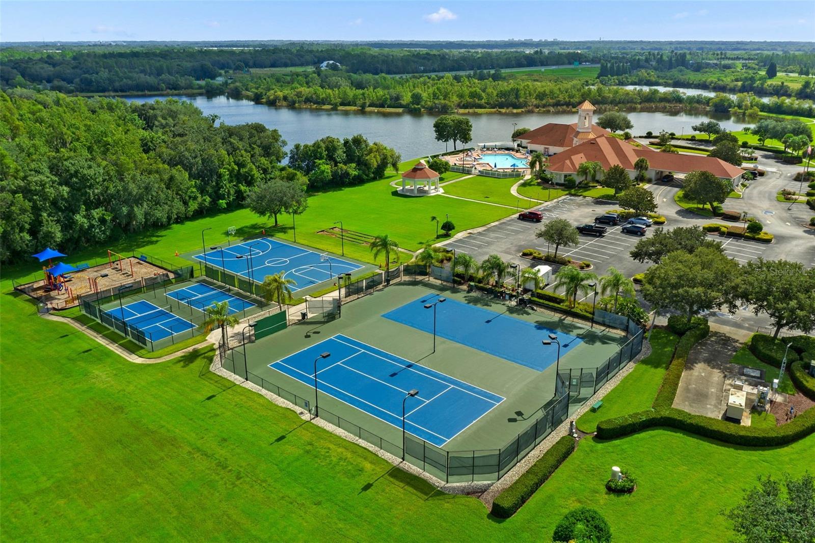 CARILLON LAKES PH 02 - Residential