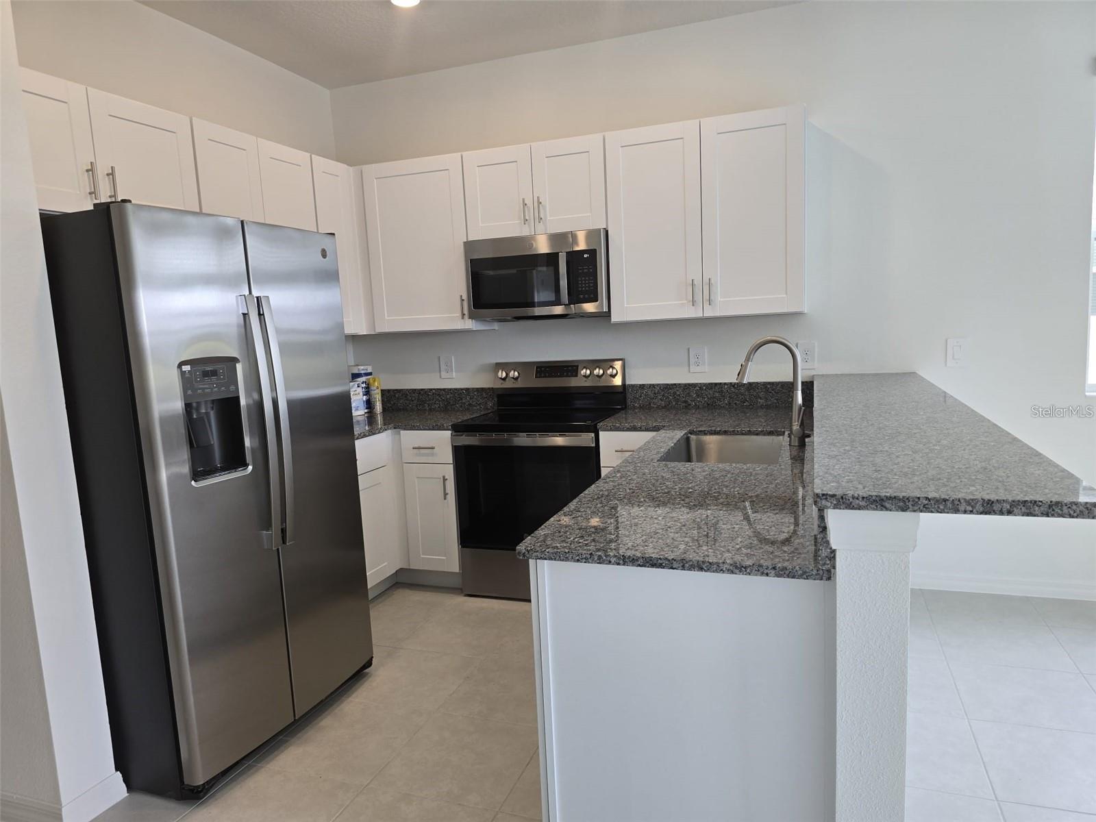 STONEGATE PRESERVE PH III - Residential Lease