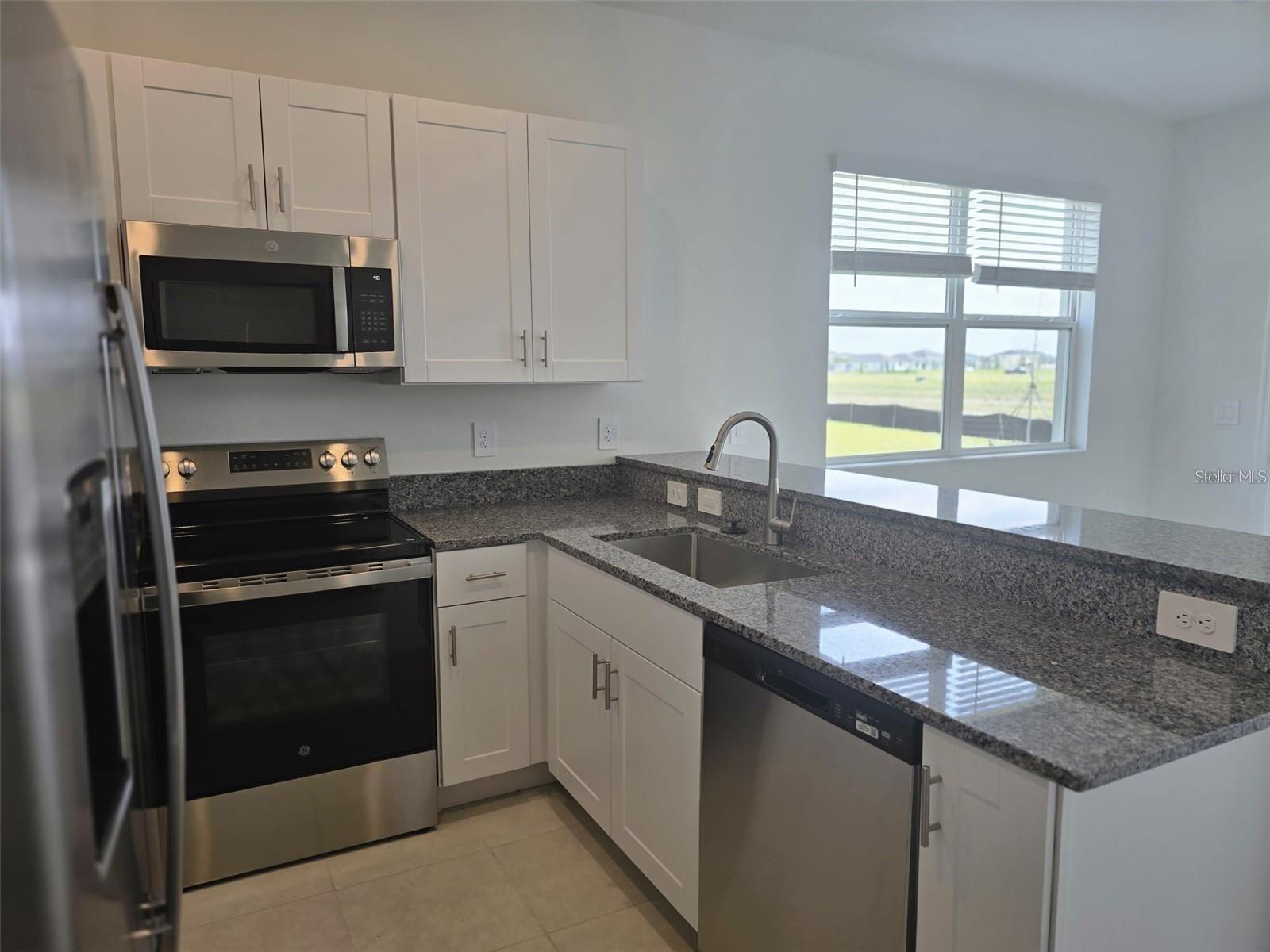 STONEGATE PRESERVE PH III - Residential Lease