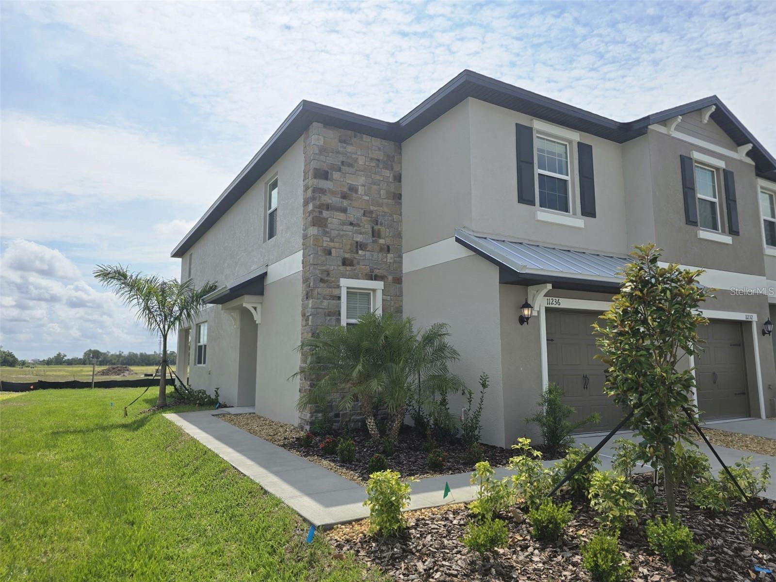 STONEGATE PRESERVE PH III - Residential Lease