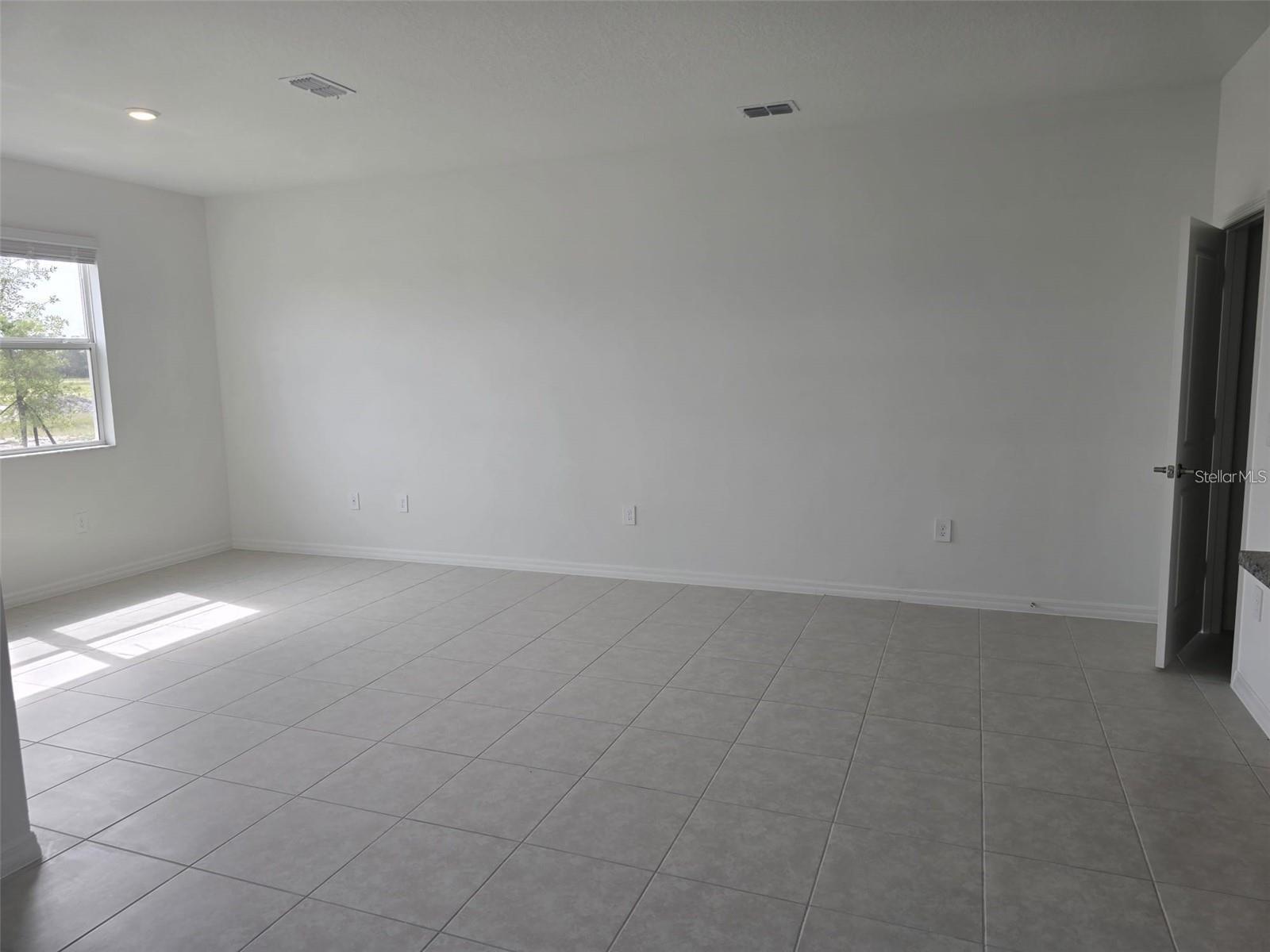 STONEGATE PRESERVE PH III - Residential Lease