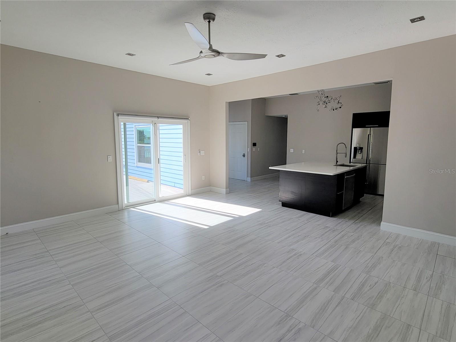 BAYVIEW GROVE - Residential Lease