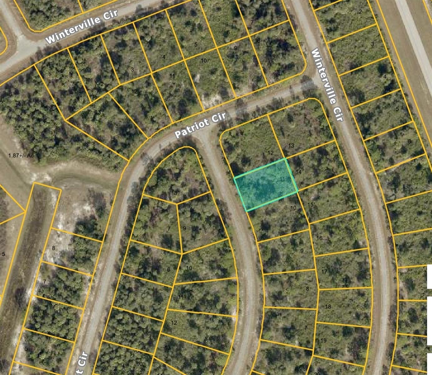 Gorgeous lot in North Port. North Port is an area that has seen major growth in the past few years and is convenient for those looking to commute to Sarasota or Fort Myers. The City of North Port offers so many community highlights including a new Water Park, Atlanta Braves Spring Training Stadium, shopping, dining, plenty of public parks, and less than a 30-minute drive to pristine Gulf Coast Beaches! Don't miss this one;