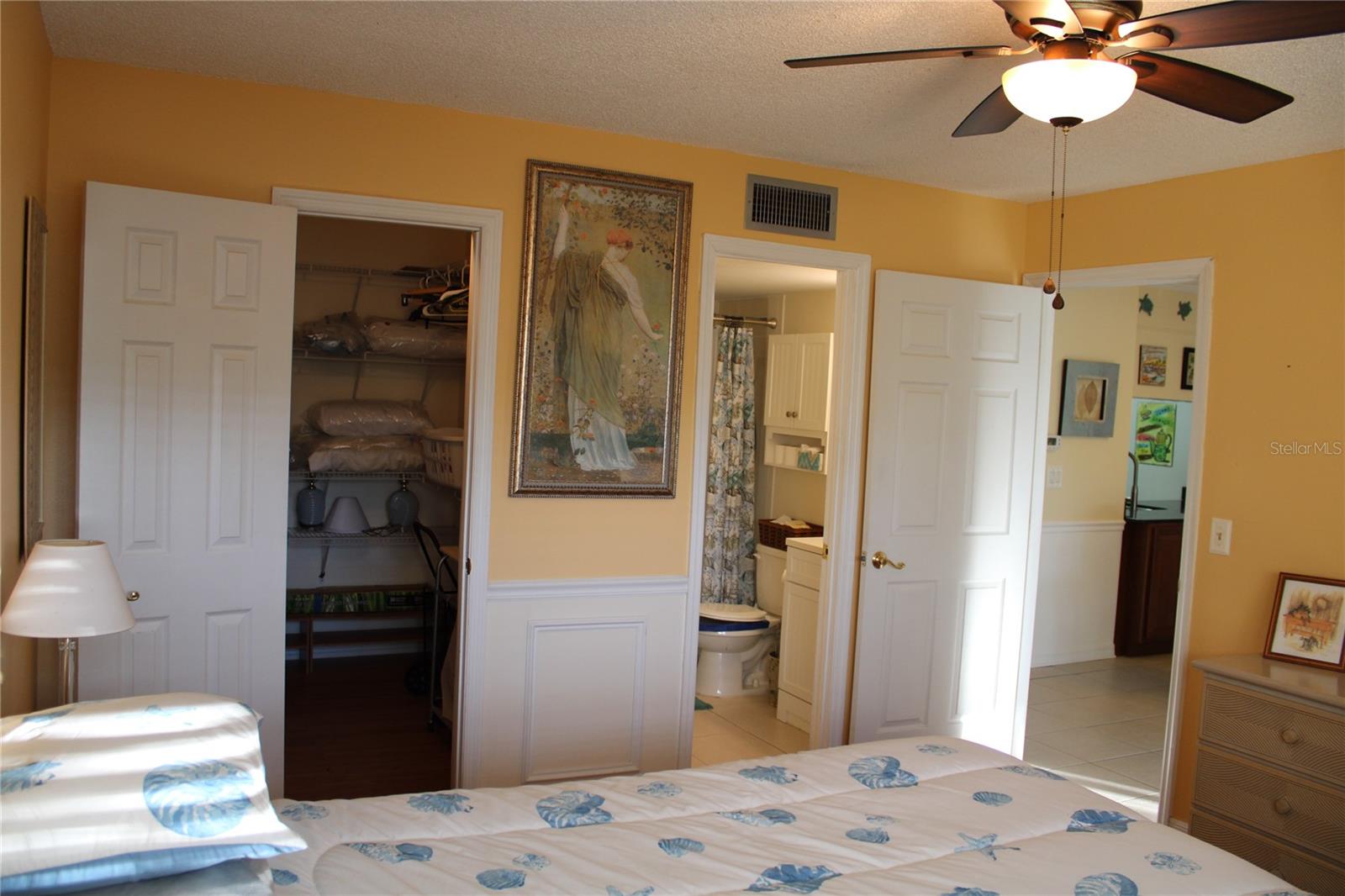 LAKEVIEW OF LARGO - Residential