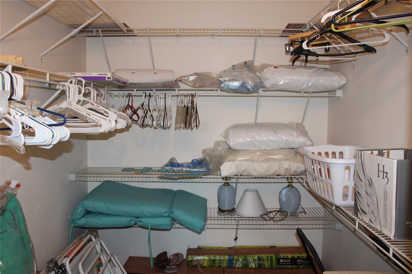 LAKEVIEW OF LARGO - Residential