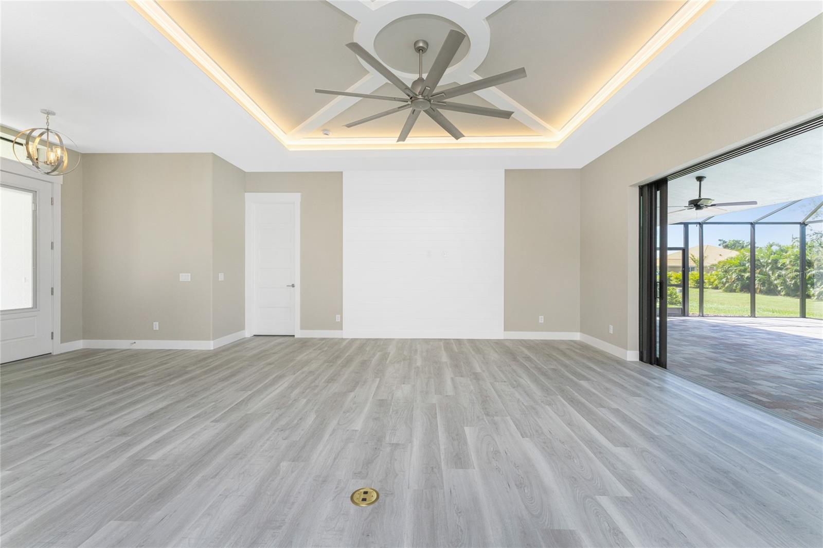ROTONDA WEST BROADMOOR - Residential