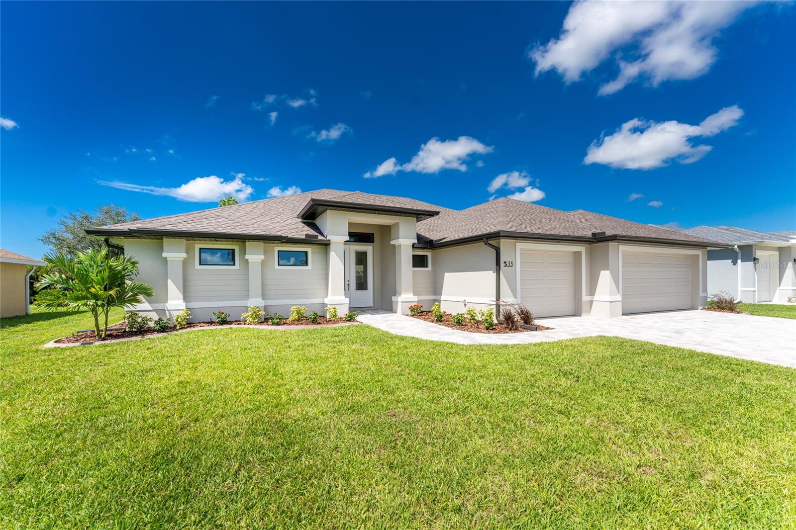 ROTONDA WEST BROADMOOR - Residential