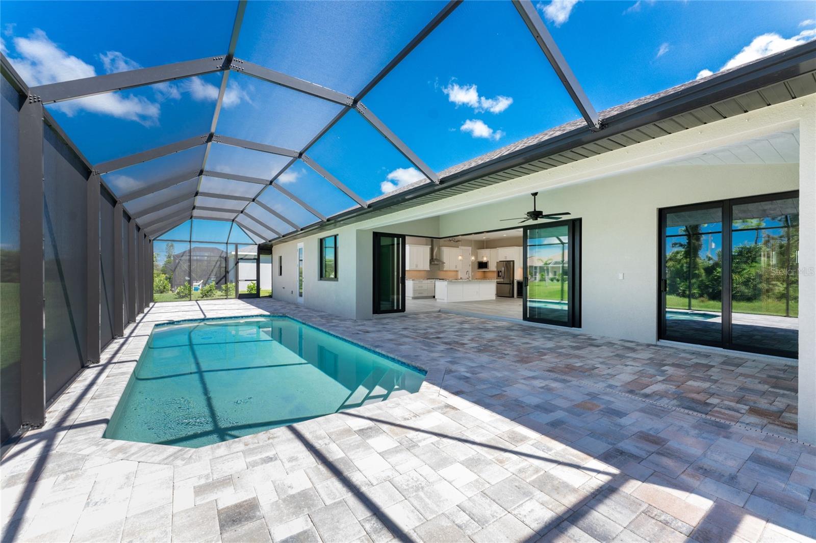 ROTONDA WEST BROADMOOR - Residential