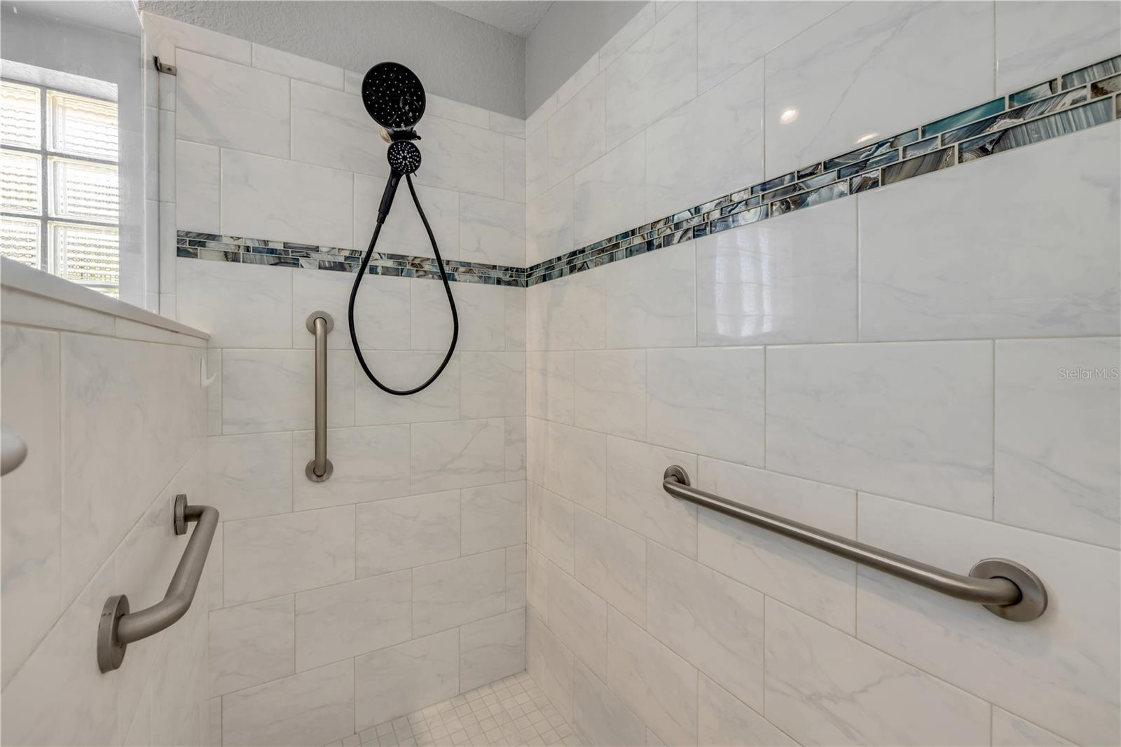 INLET SHORES - Residential