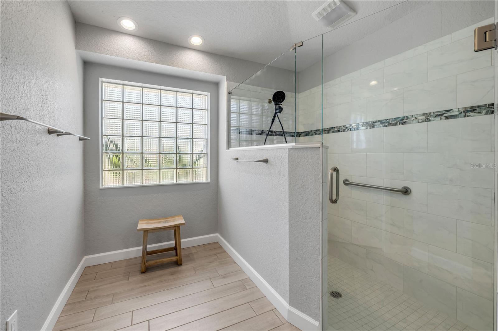 INLET SHORES - Residential