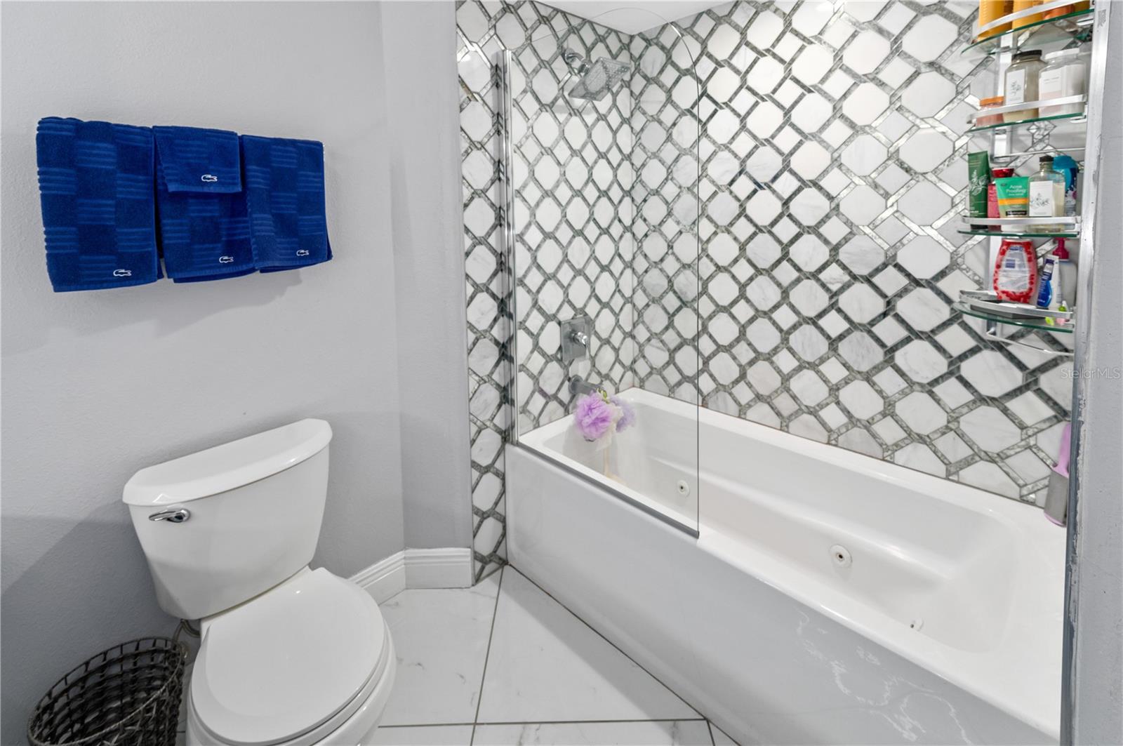 DAYTONA BEACH RESORT & CONF CENTER - Residential