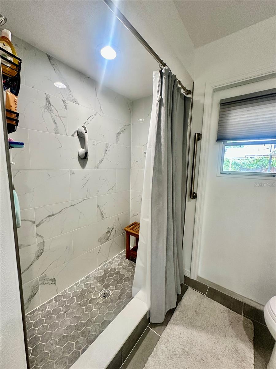 COLLEGE GROVE REP - Residential