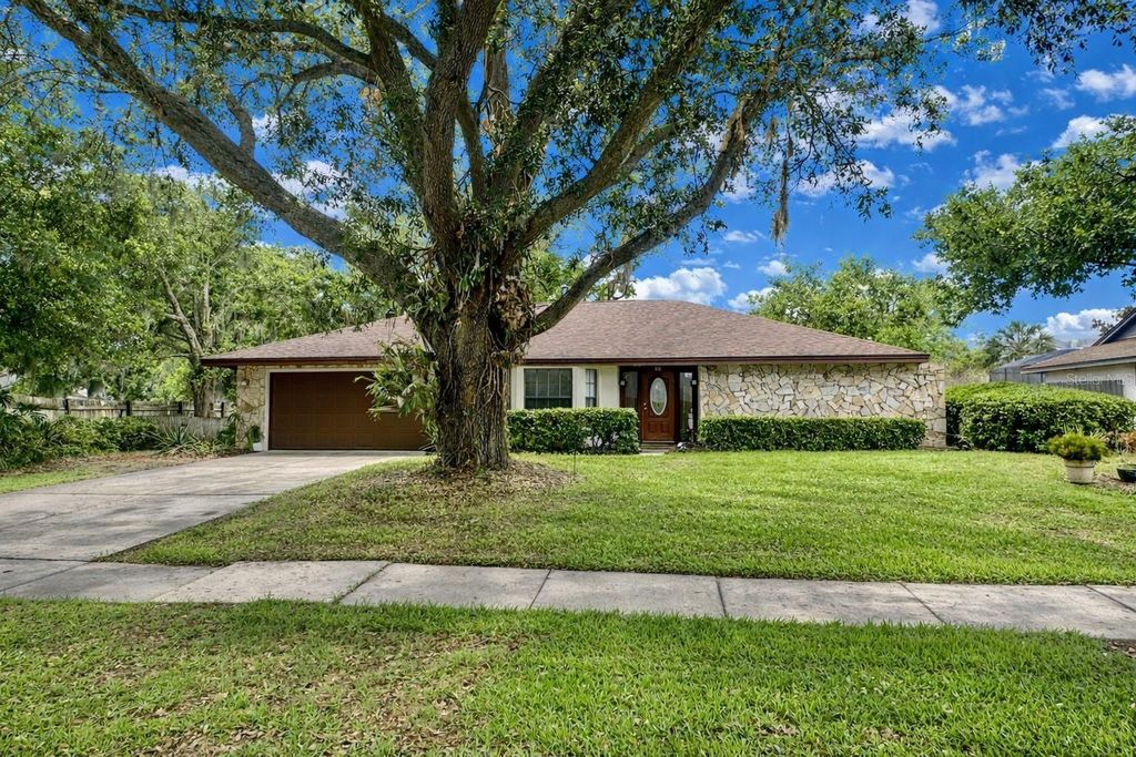 Photo of 232 College Grove Circle NE, Winter Haven, FL 33881 (MLS # L4960890)