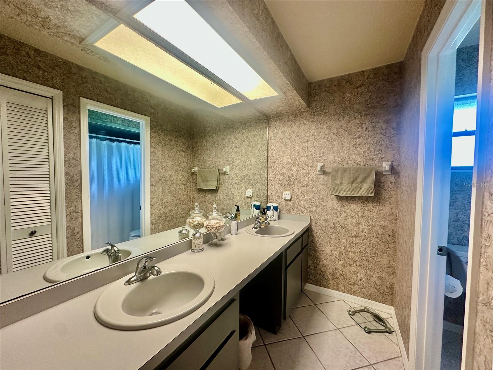 COLLEGE GROVE REP - Residential