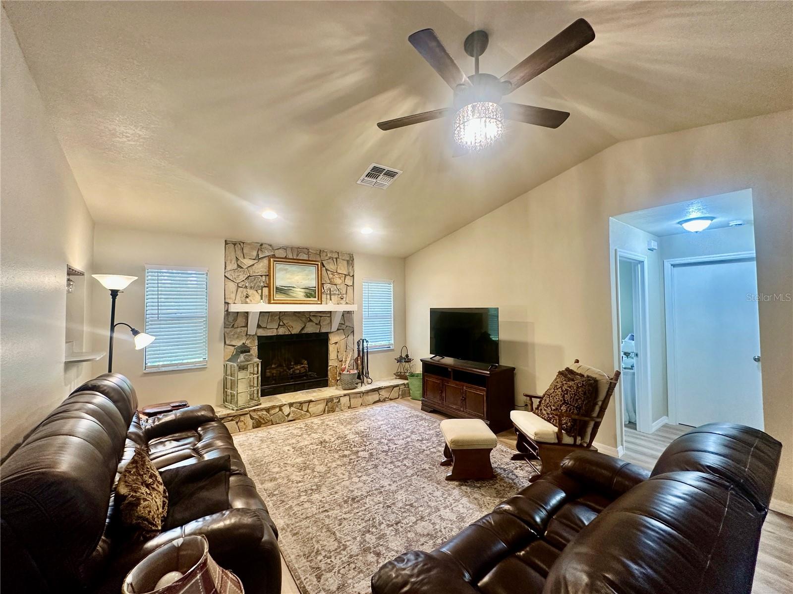 COLLEGE GROVE REP - Residential