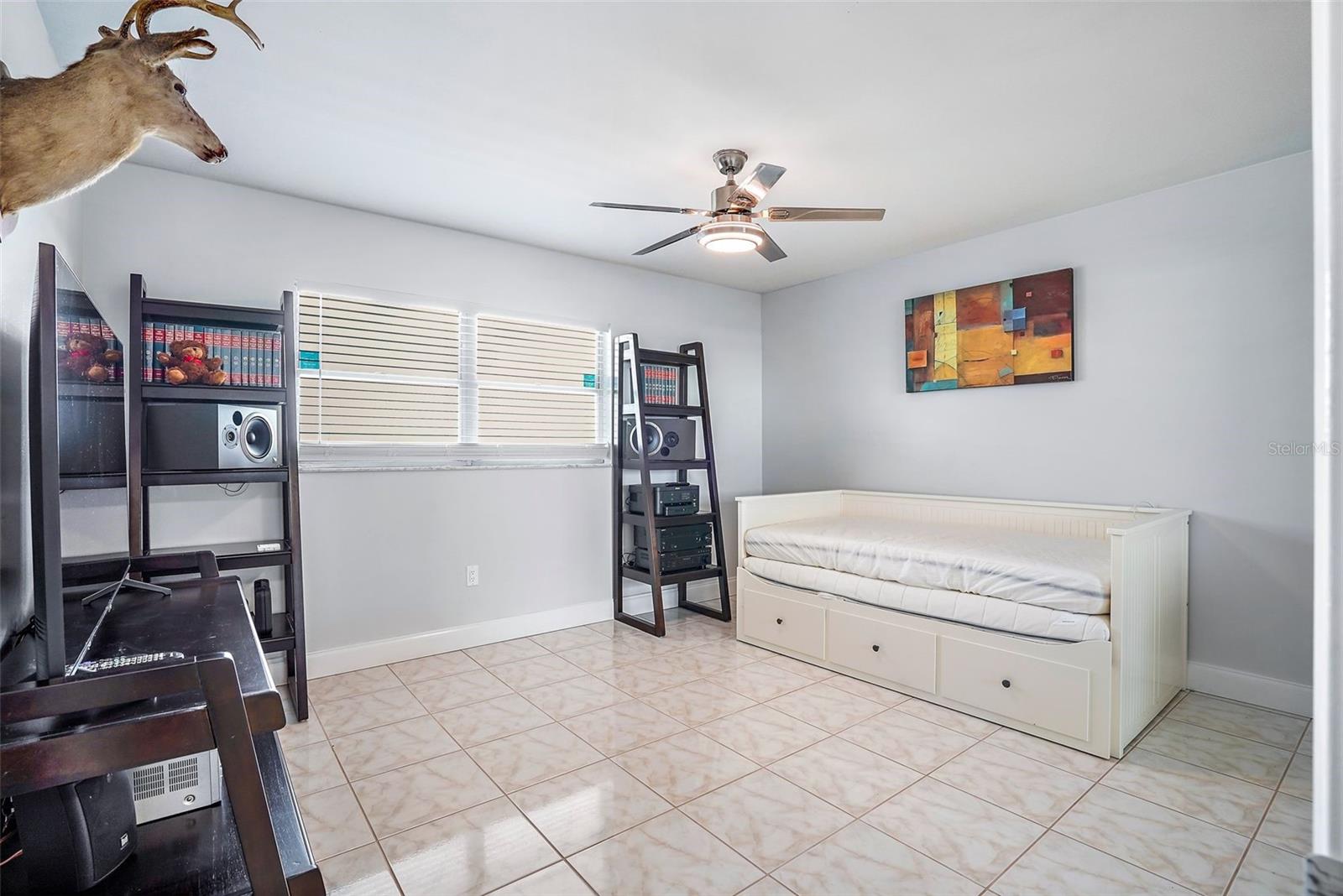 SHORE VIEW BLDG - Residential Lease