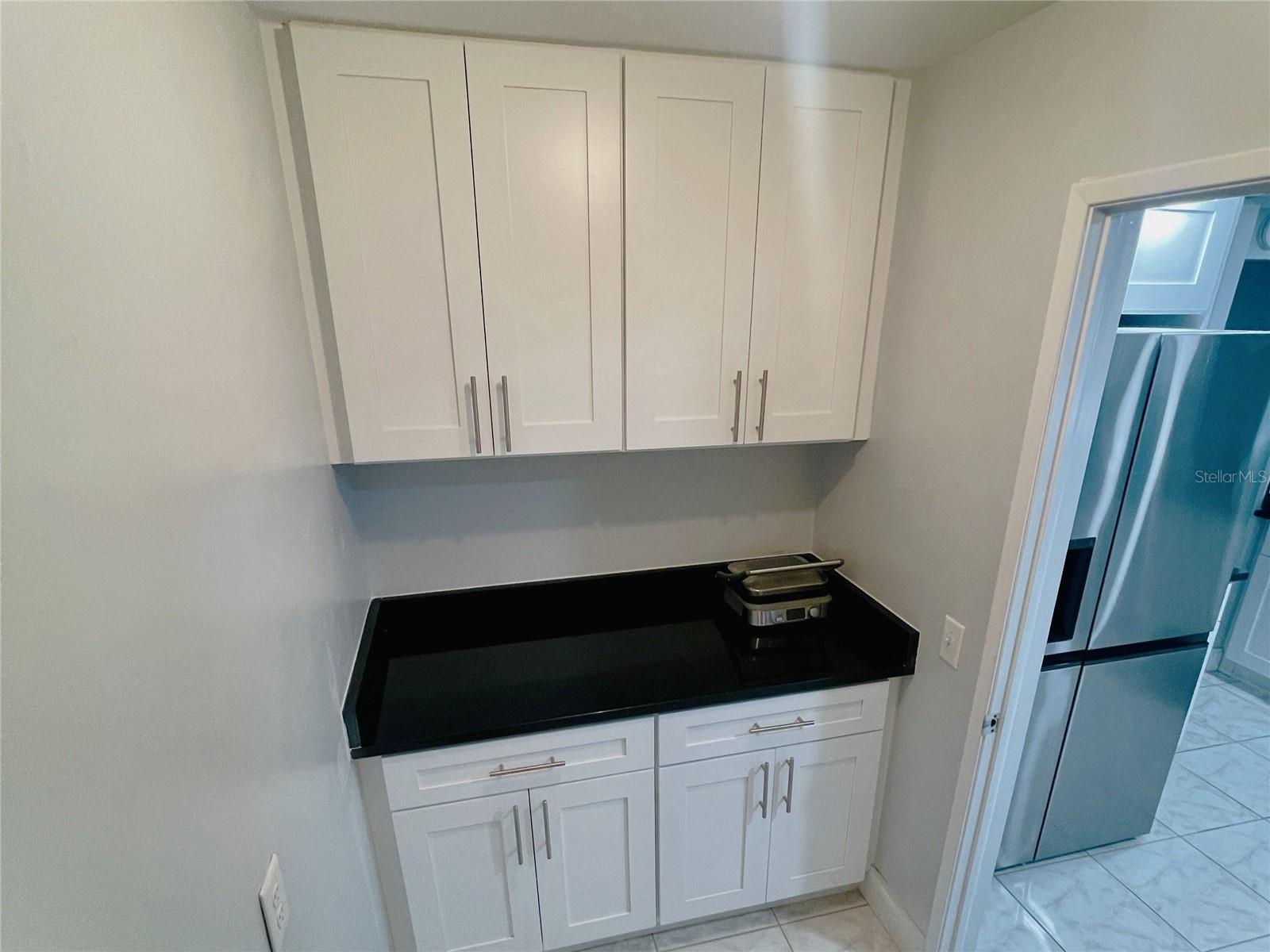 SHORE VIEW BLDG - Residential Lease