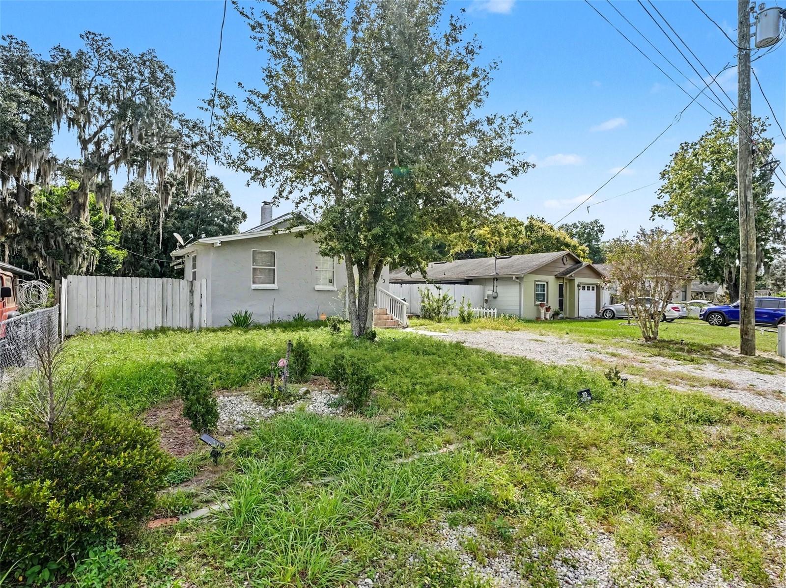 313 LUCILE WAY