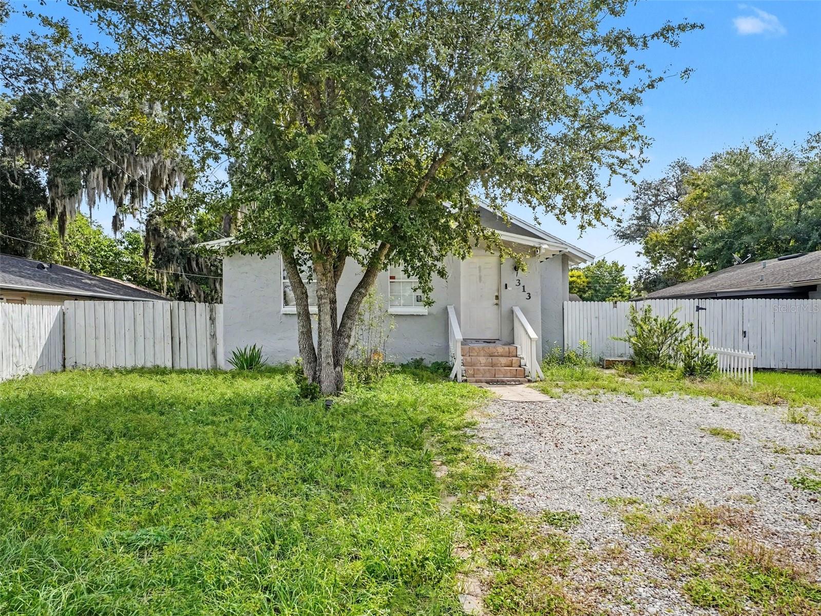 313 LUCILE WAY